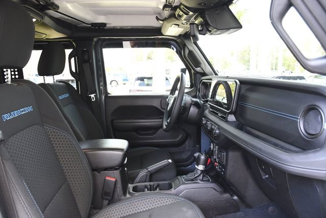 Used 2024 Jeep Wrangler Unlimited Rubicon 4xe w/ Technology Group image 29