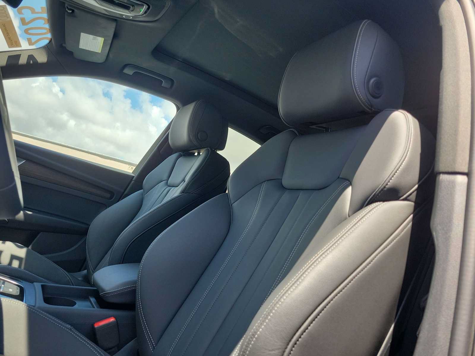 Certified 2025 Audi Q5 2.0T Premium AWD/4WD image 15