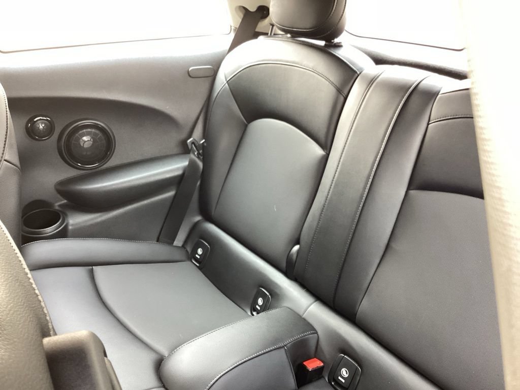 Used 2018 MINI Cooper S FWD image 4