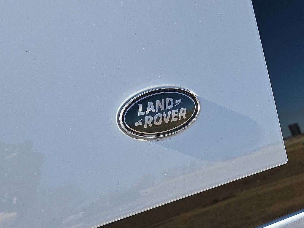 Used 2023 Land Rover Defender 130 First Edition image 12