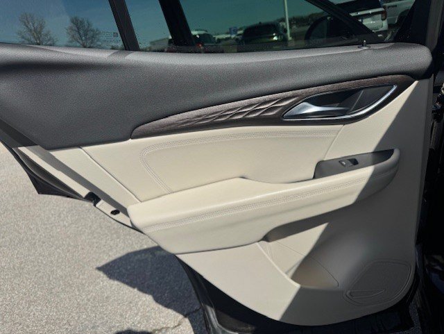 Used 2023 Buick Envision Avenir AWD/4WD image 26