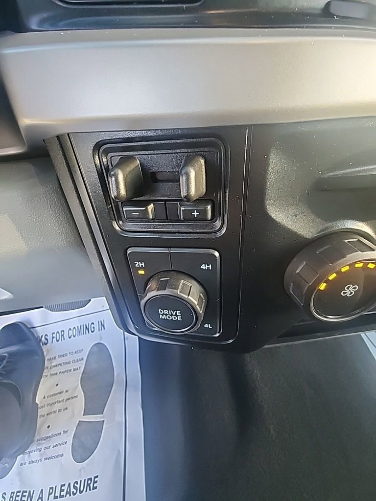 Used 2025 Ford F250 XLT image 18