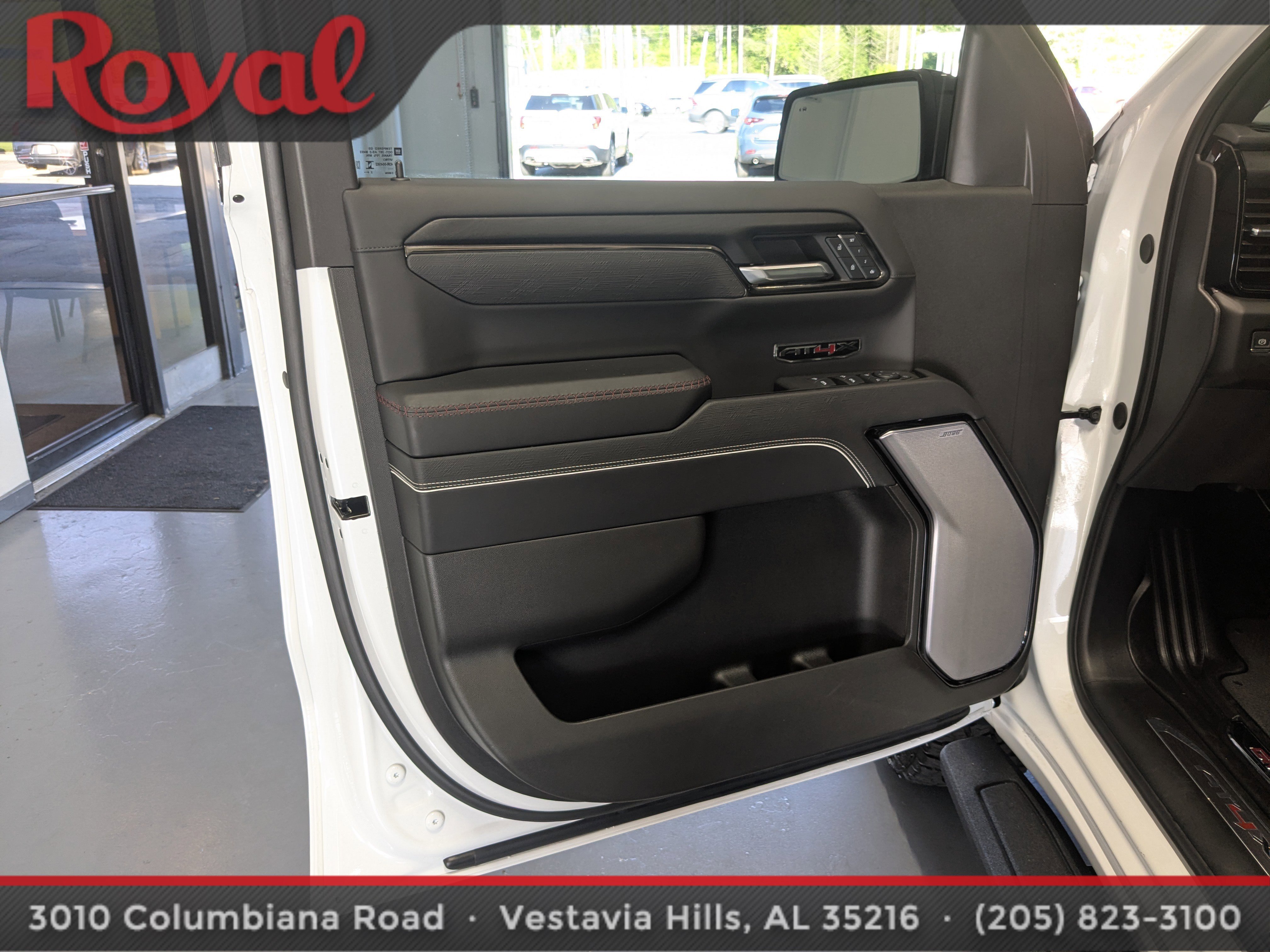 Used 2025 GMC Sierra 1500 AT4X image 14