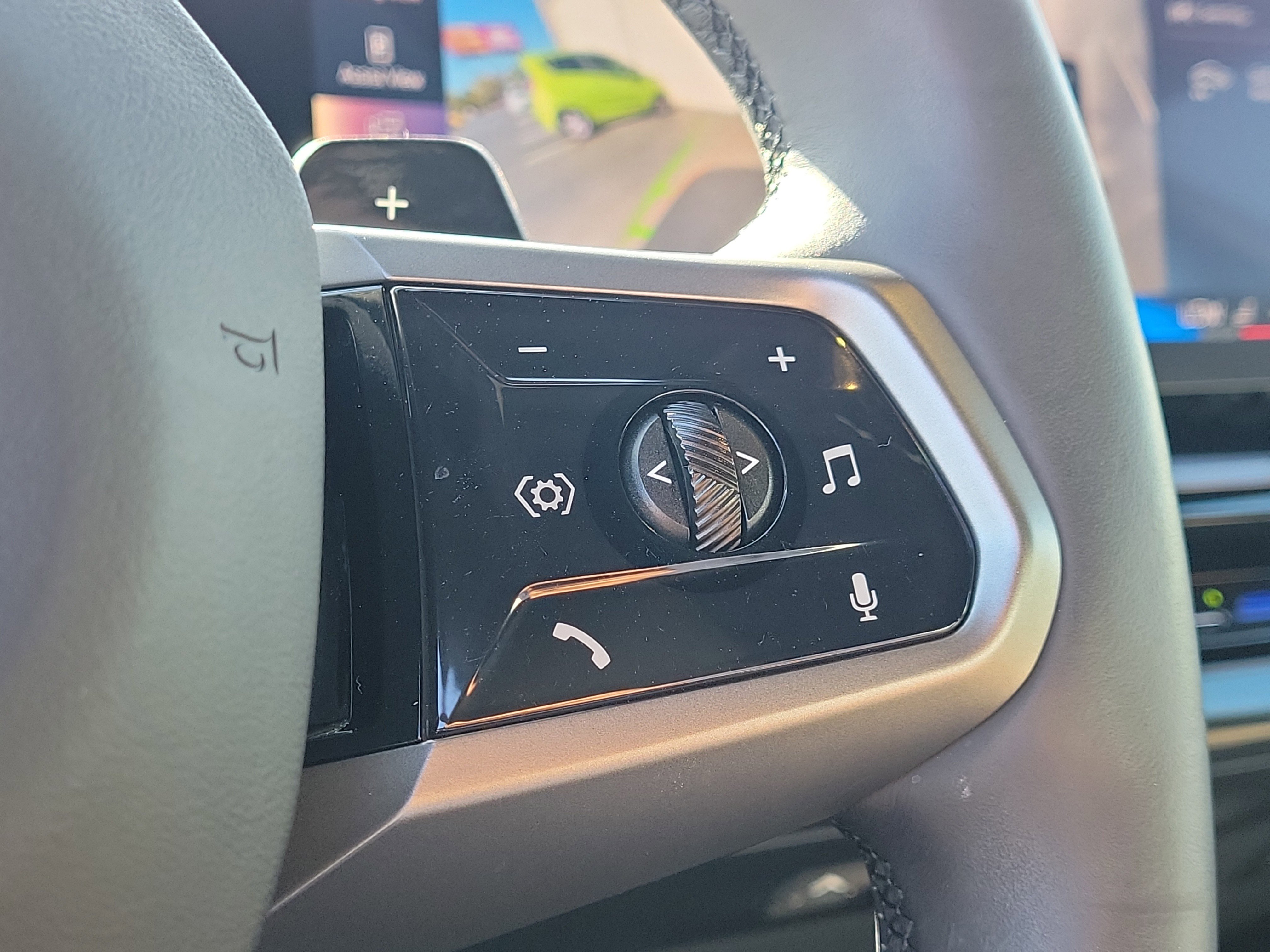 Used 2026 BMW 530i w/ M Sport Package image 29