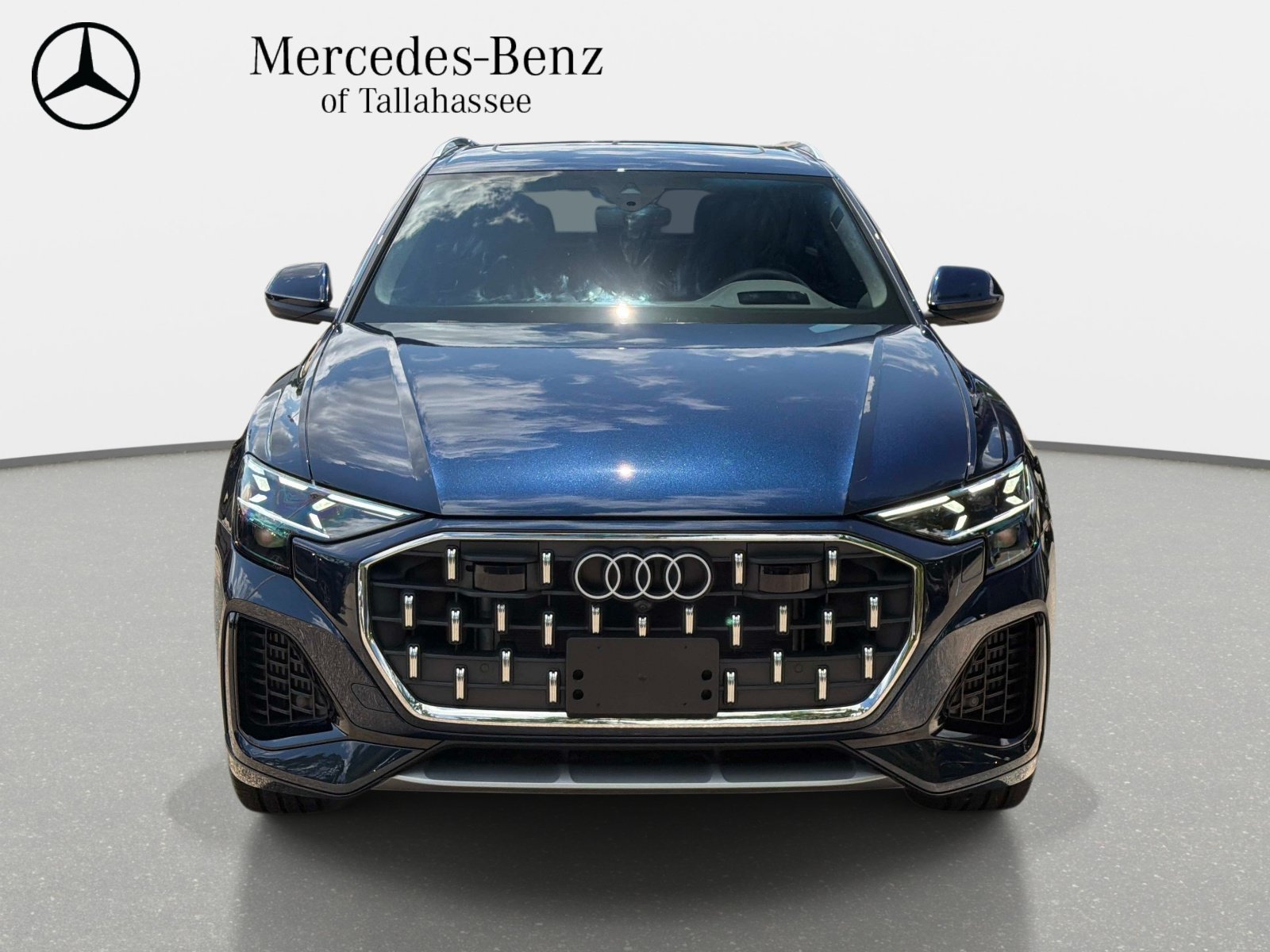 Used 2025 Audi Q8 Prestige AWD/4WD image 2