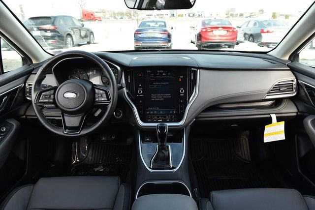 Used 2025 Subaru Outback Onyx Edition image 7