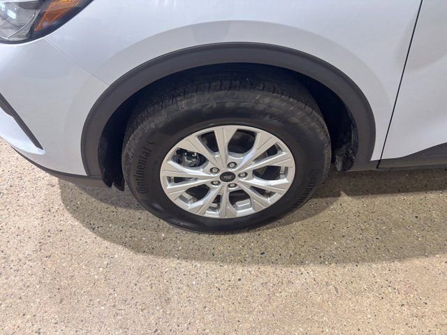 Used 2025 Ford Escape Active image 30