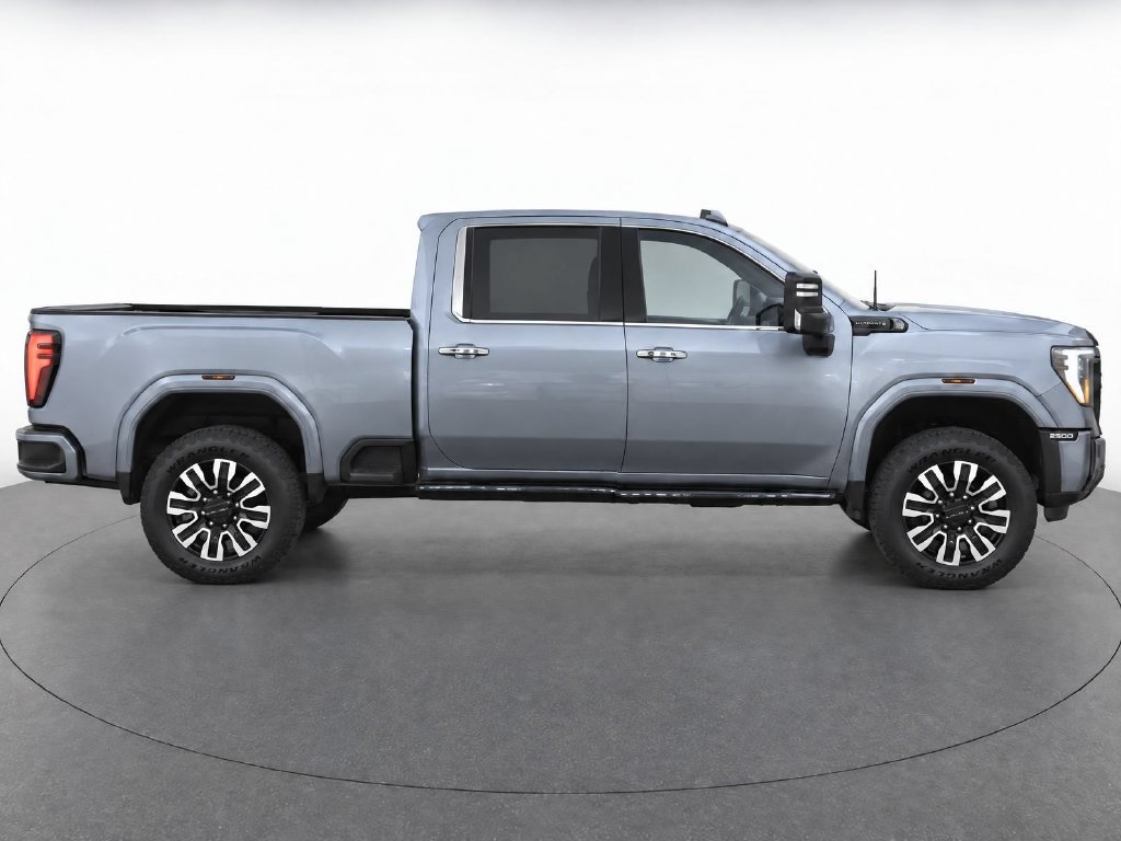 Used 2025 GMC Sierra 2500 Denali Ultimate w/ Max Trailering Package AWD/4WD image 8