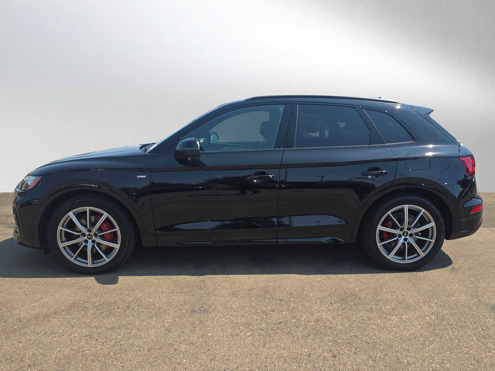 New 2025 Audi Q5 e Premium Plus image 6