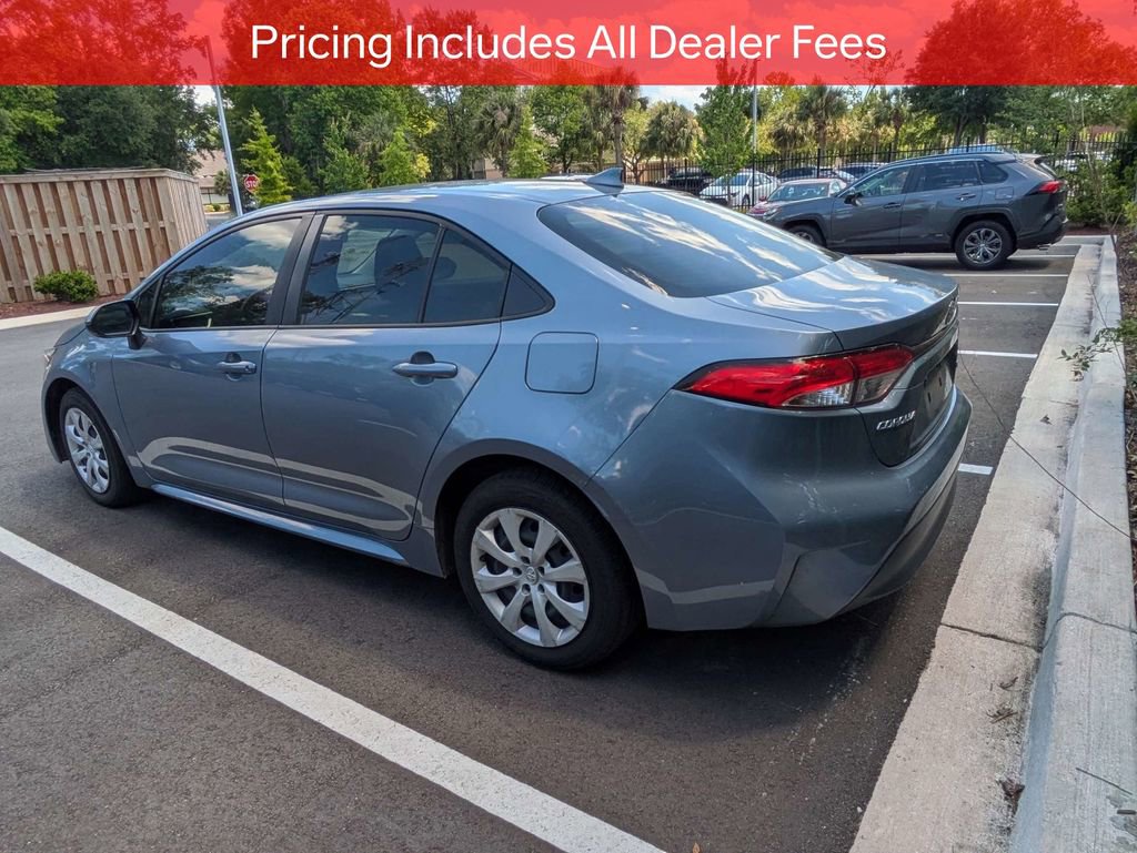 Used 2023 Toyota Corolla LE FWD image 5