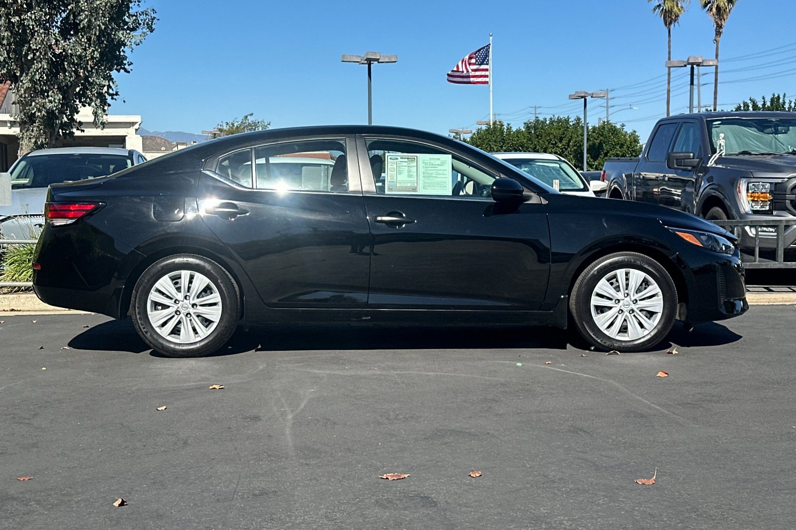 Used 2025 Nissan Sentra S image 3