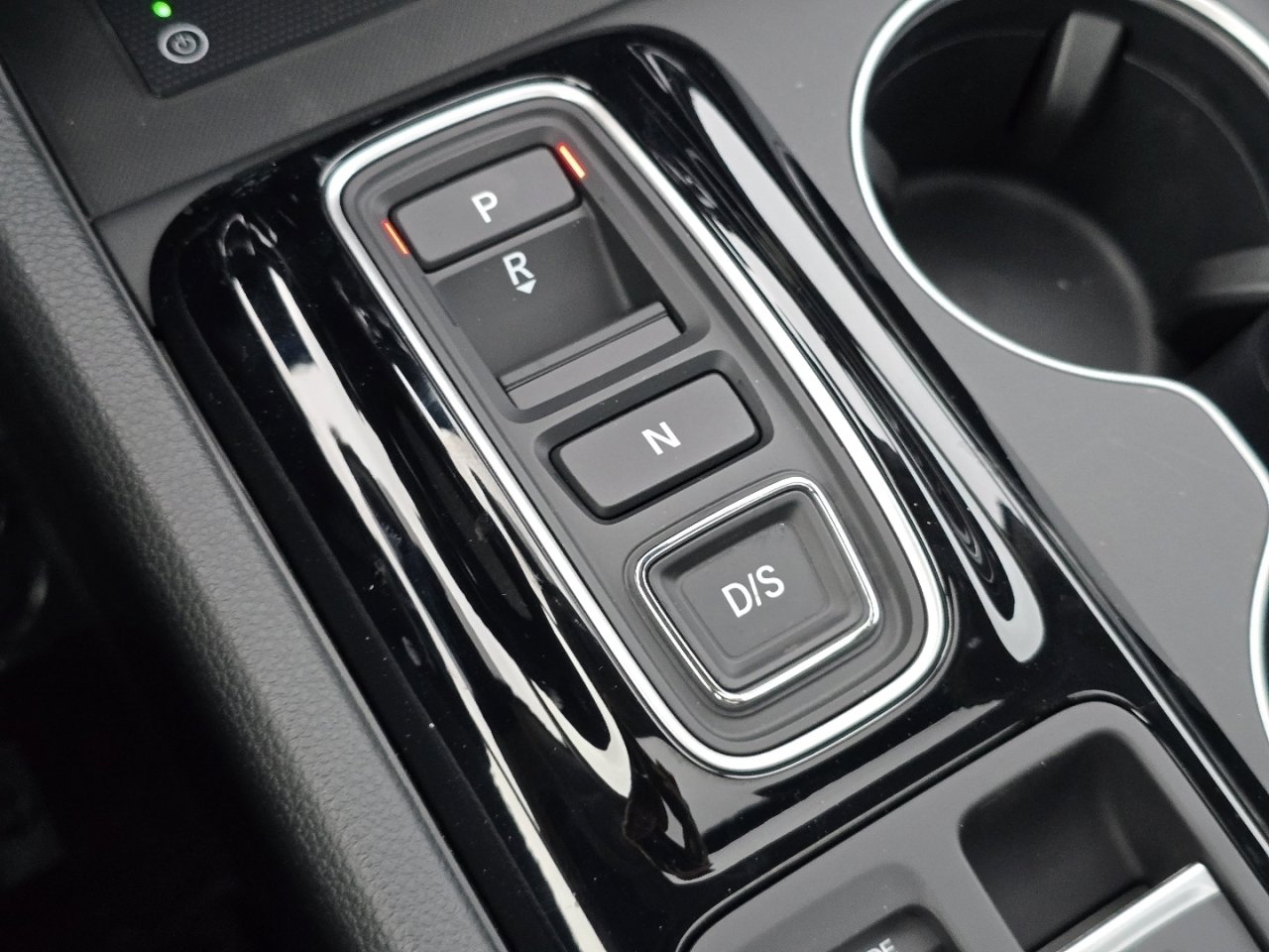 New 2025 Honda Pilot Touring image 32