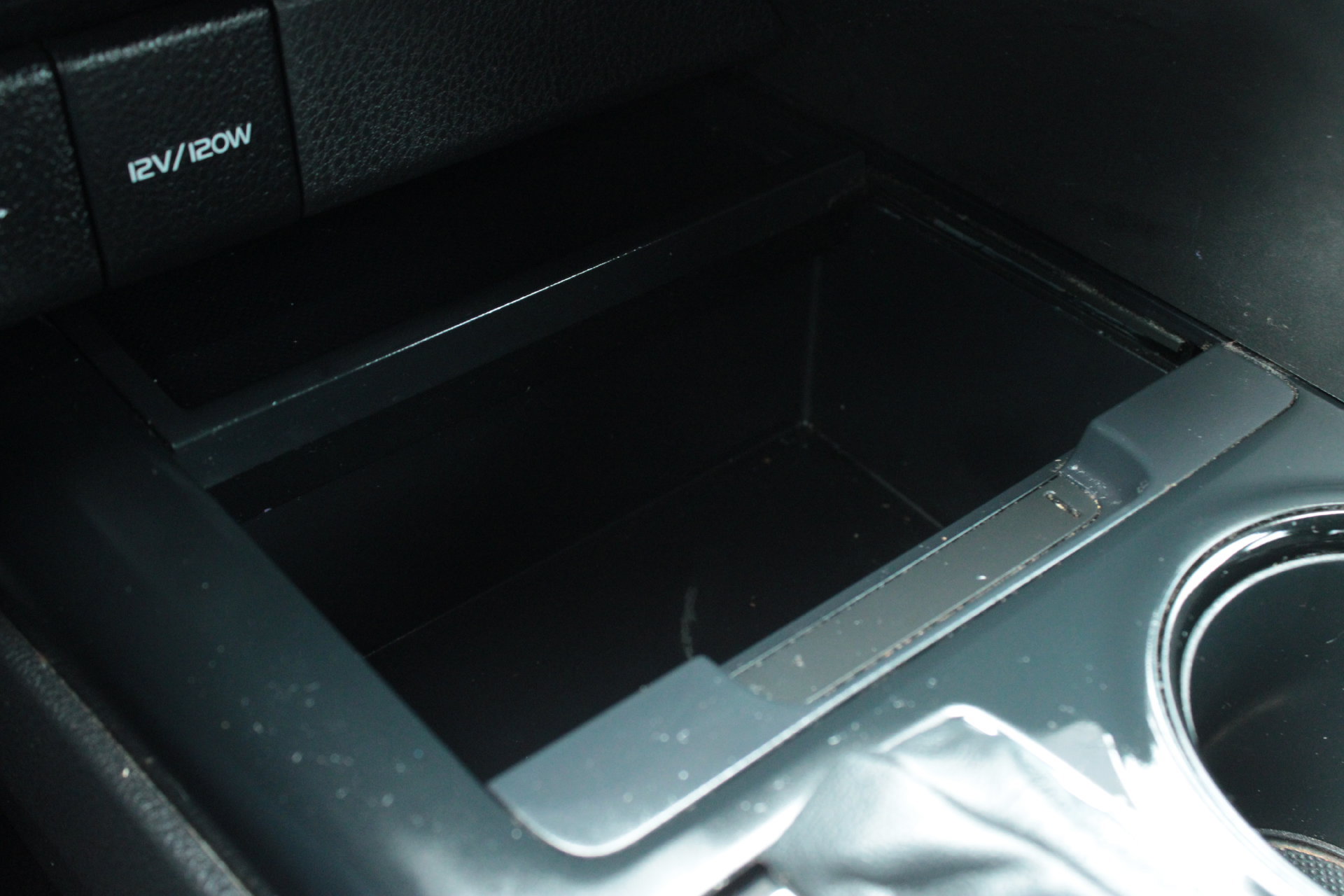 Used 2020 Toyota Camry SE FWD image 40