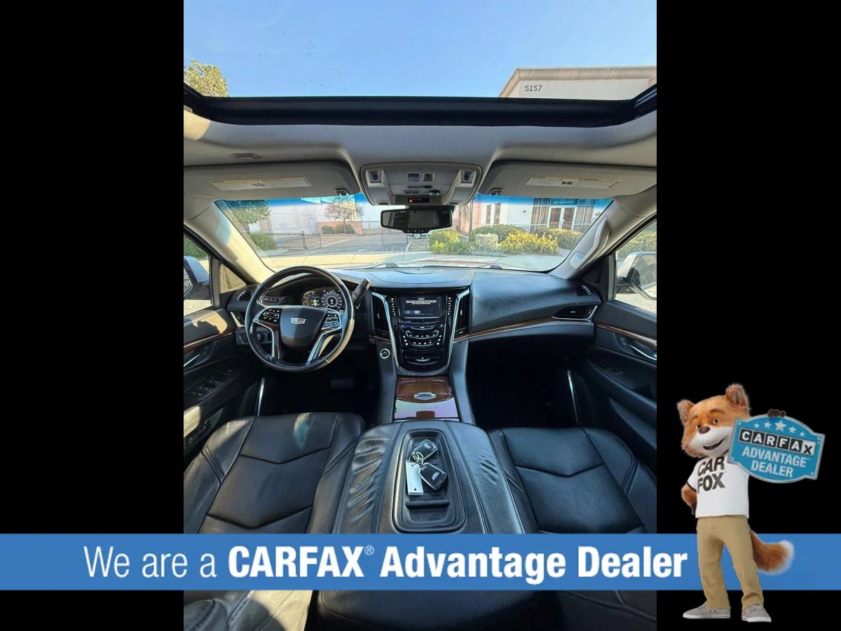 Used 2016 Cadillac Escalade Premium RWD image 40