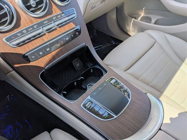 Used 2020 Mercedes-Benz GLC 300 4MATIC image 11