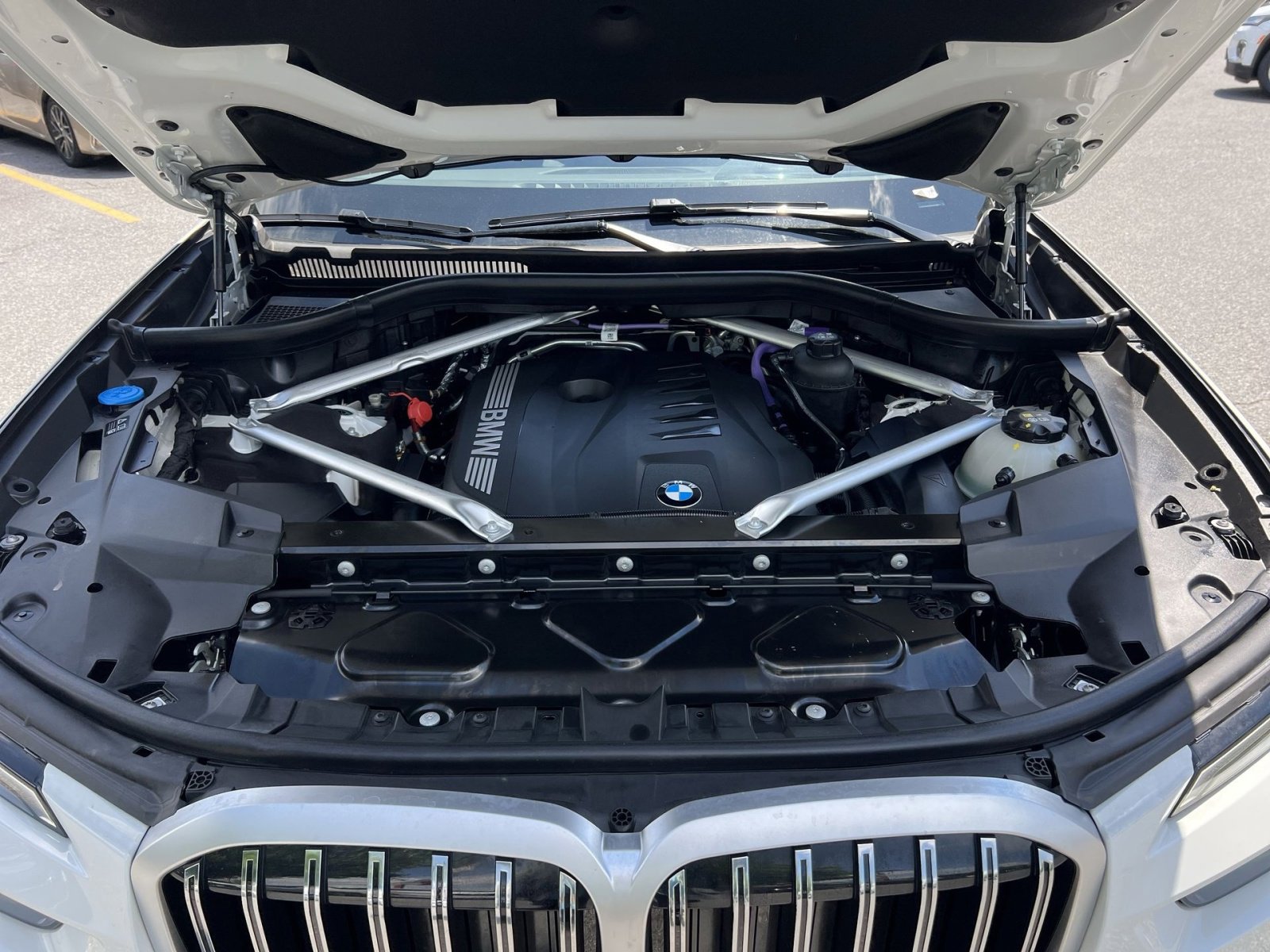 Used 2024 BMW X7 xDrive40i w/ Premium Package AWD/4WD image 29