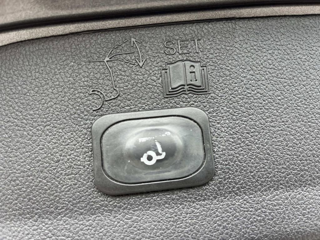 Used 2015 Ford Escape Titanium AWD/4WD image 20