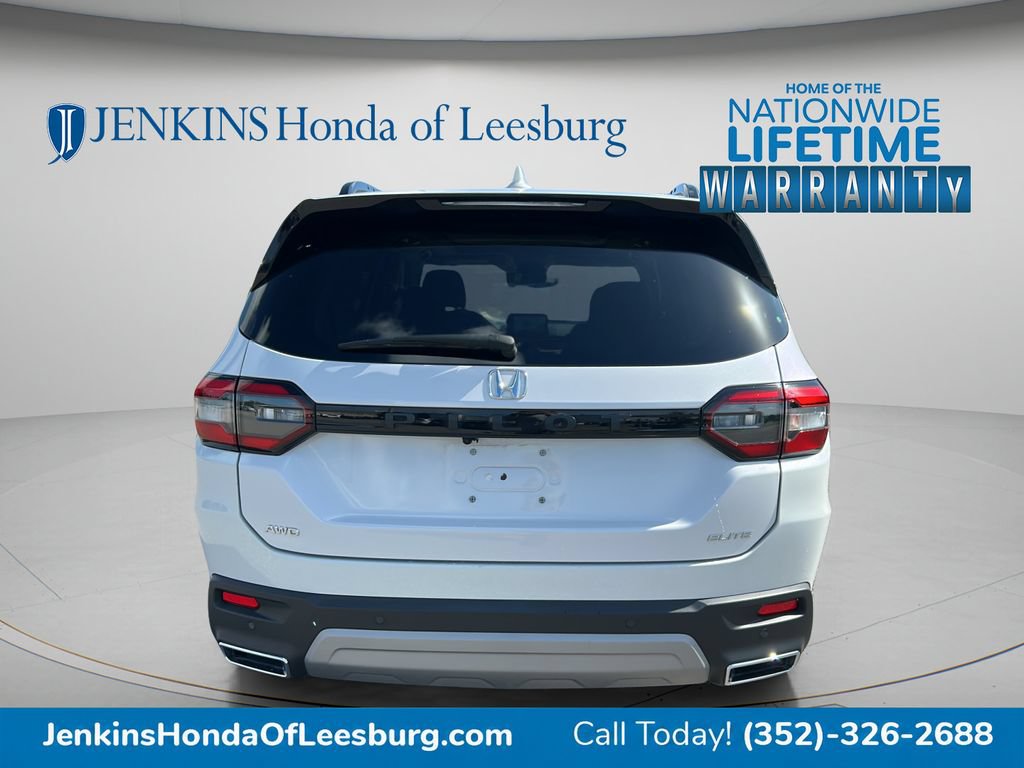 Used 2024 Honda Pilot Elite image 4