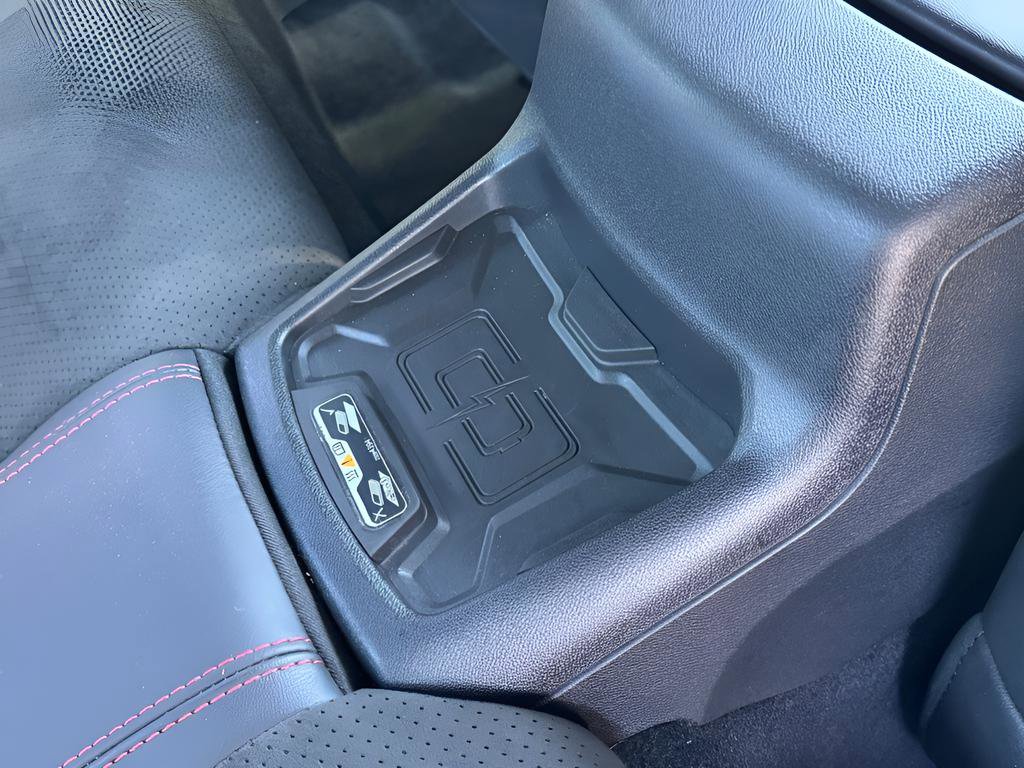 Used 2020 Chevrolet Camaro ZL1 RWD image 8