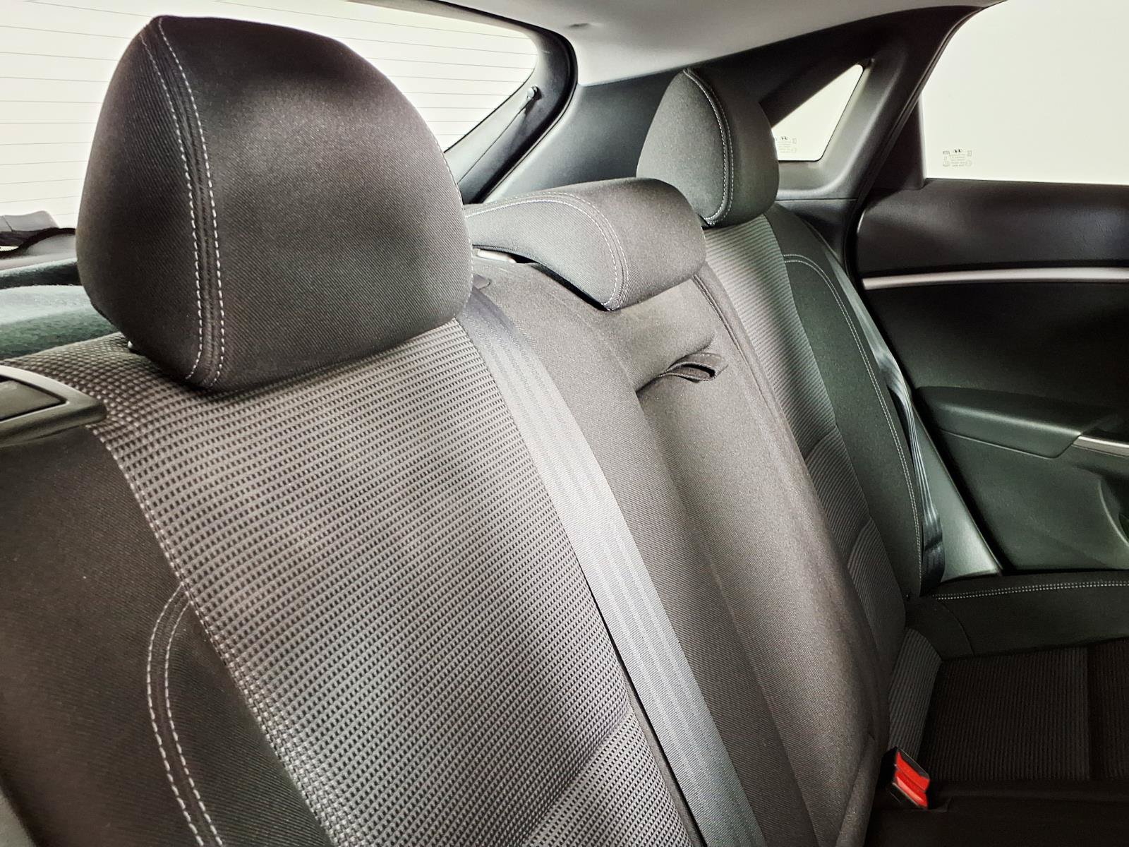 Used 2016 Hyundai Elantra GT FWD image 12