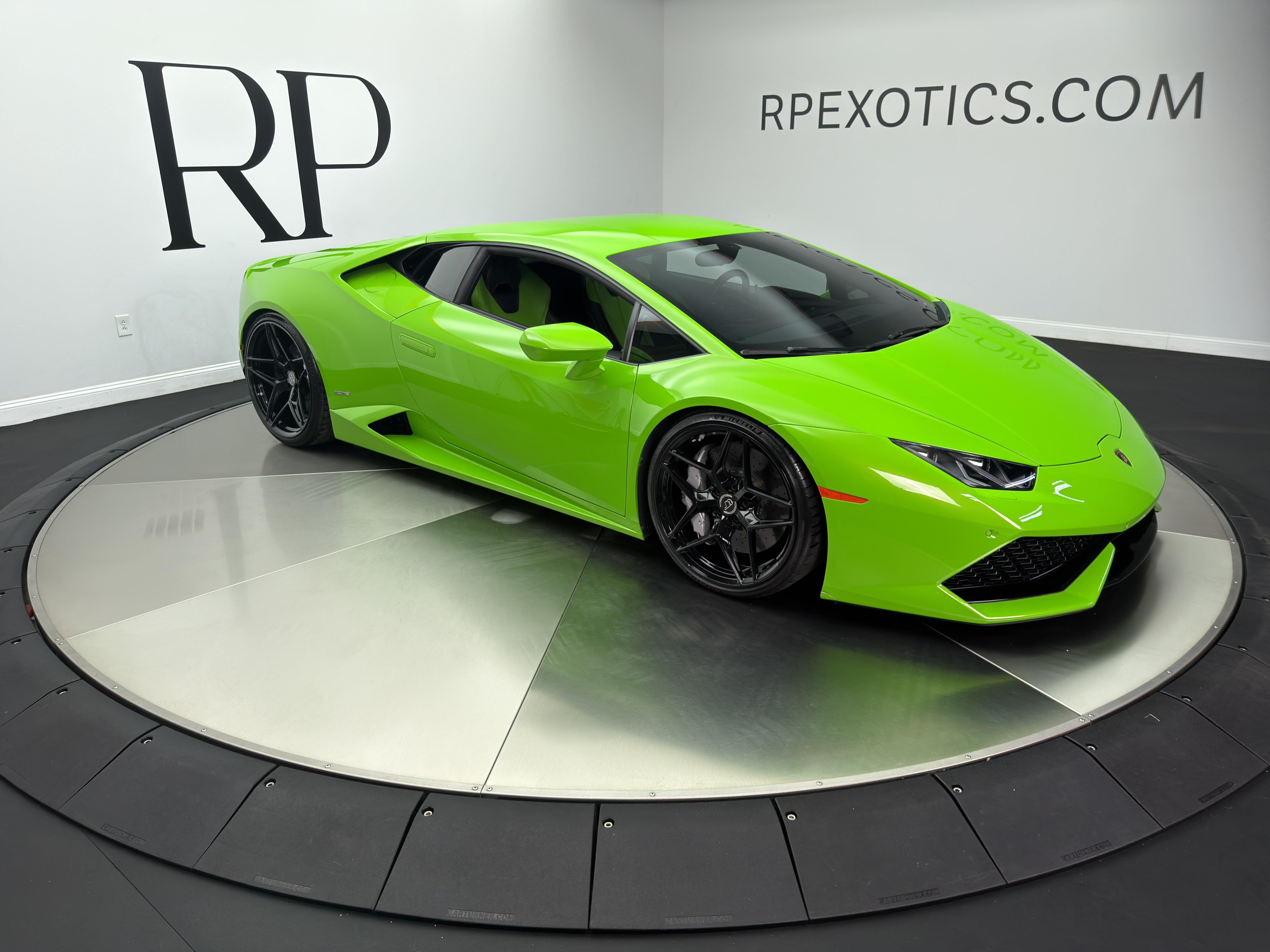 Used 2016 Lamborghini Huracan LP 610-4 AWD/4WD image 8
