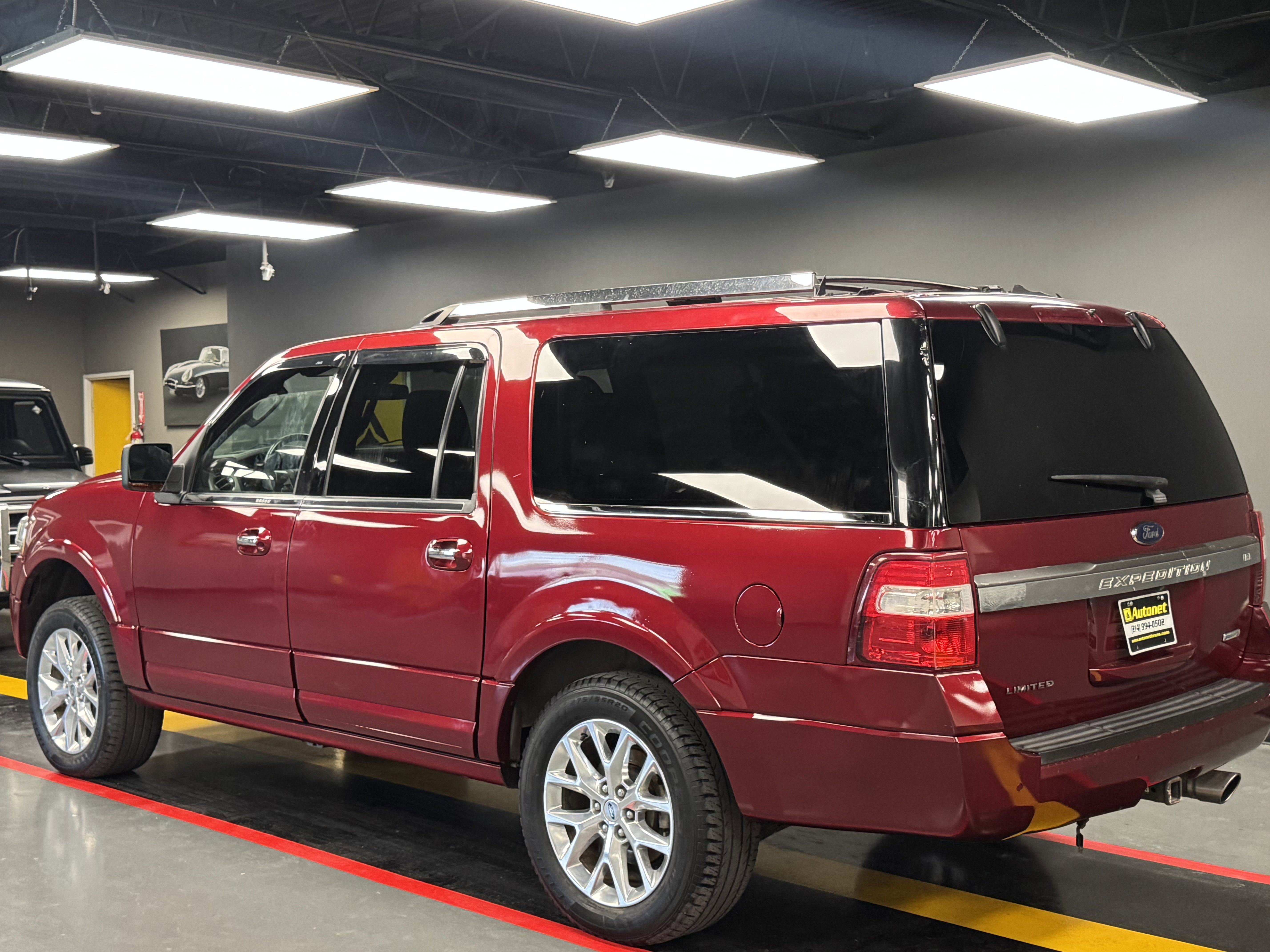 Used 2017 Ford Expedition EL Limited w/ Equipment Group 301A image 4