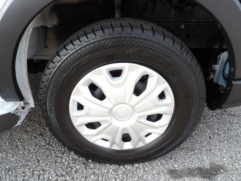 Used 2025 Ford Transit 250 Low Roof w/ Exterior Upgrade Package RWD image 51