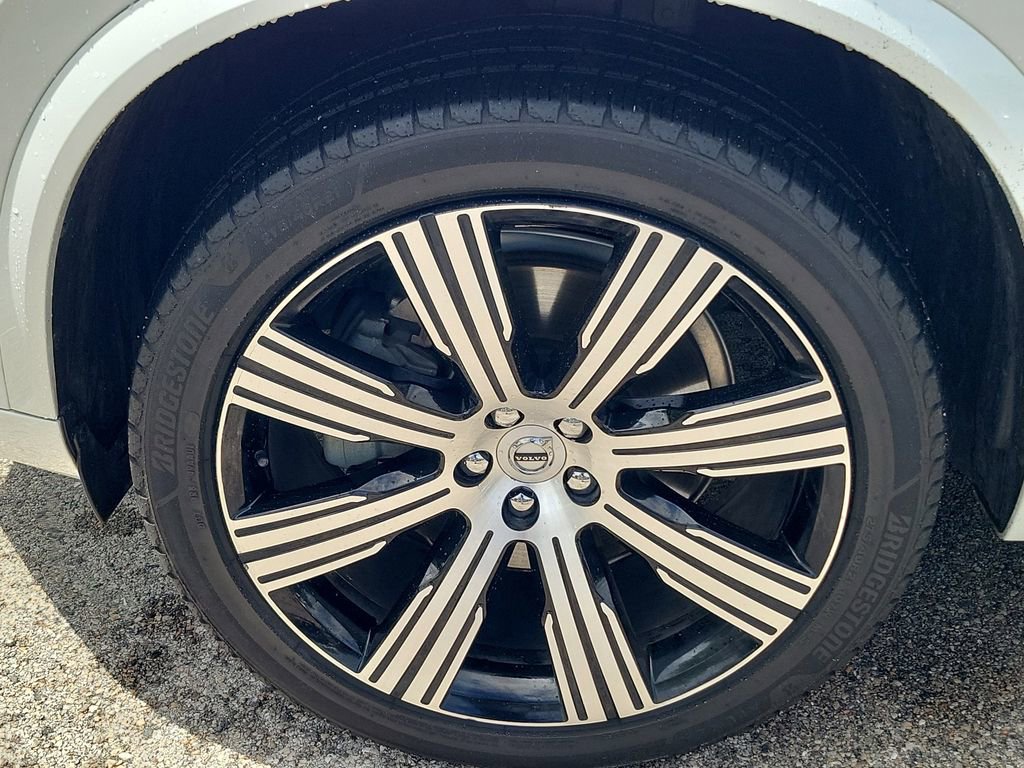 Used 2021 Volvo XC90 T6 Inscription w/ Protection Package Premier image 11