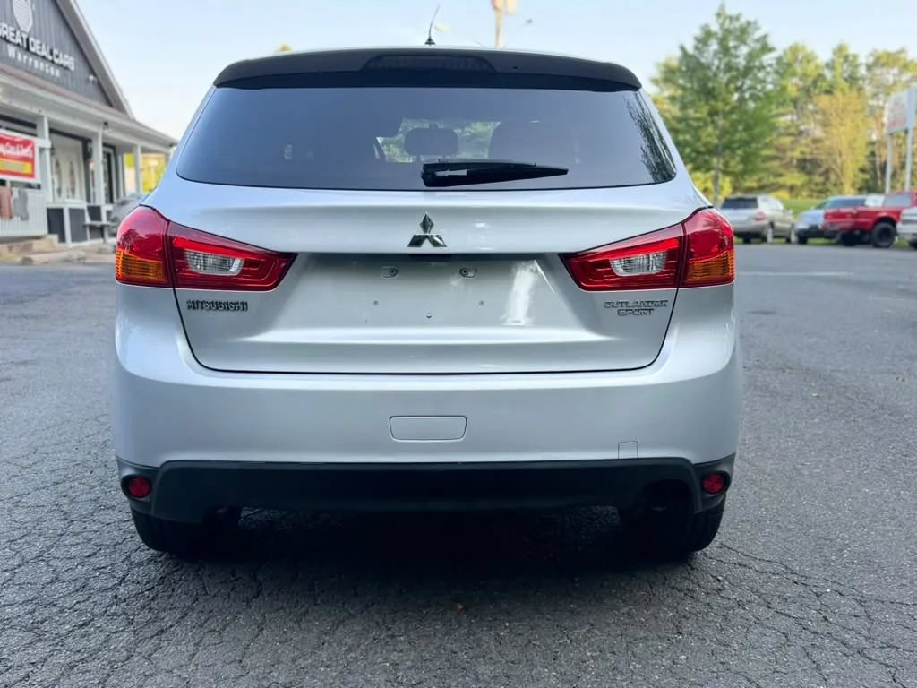 Used 2013 Mitsubishi Outlander Sport ES AWD/4WD image 6