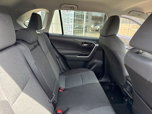 Used 2024 Toyota RAV4 XLE AWD/4WD image 31