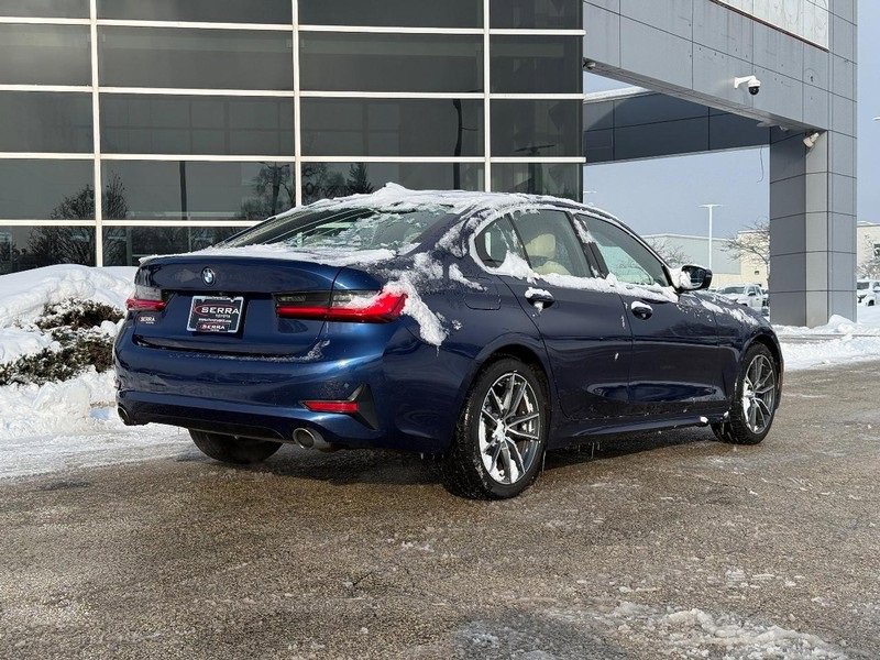 Used 2019 BMW 330i xDrive Sedan w/ Convenience Package image 3