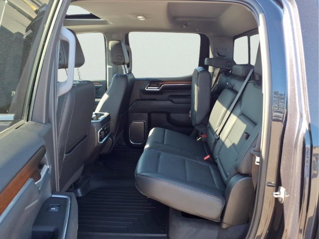 Used 2024 GMC Sierra 1500 Denali w/ Denali Reserve Package AWD/4WD image 11