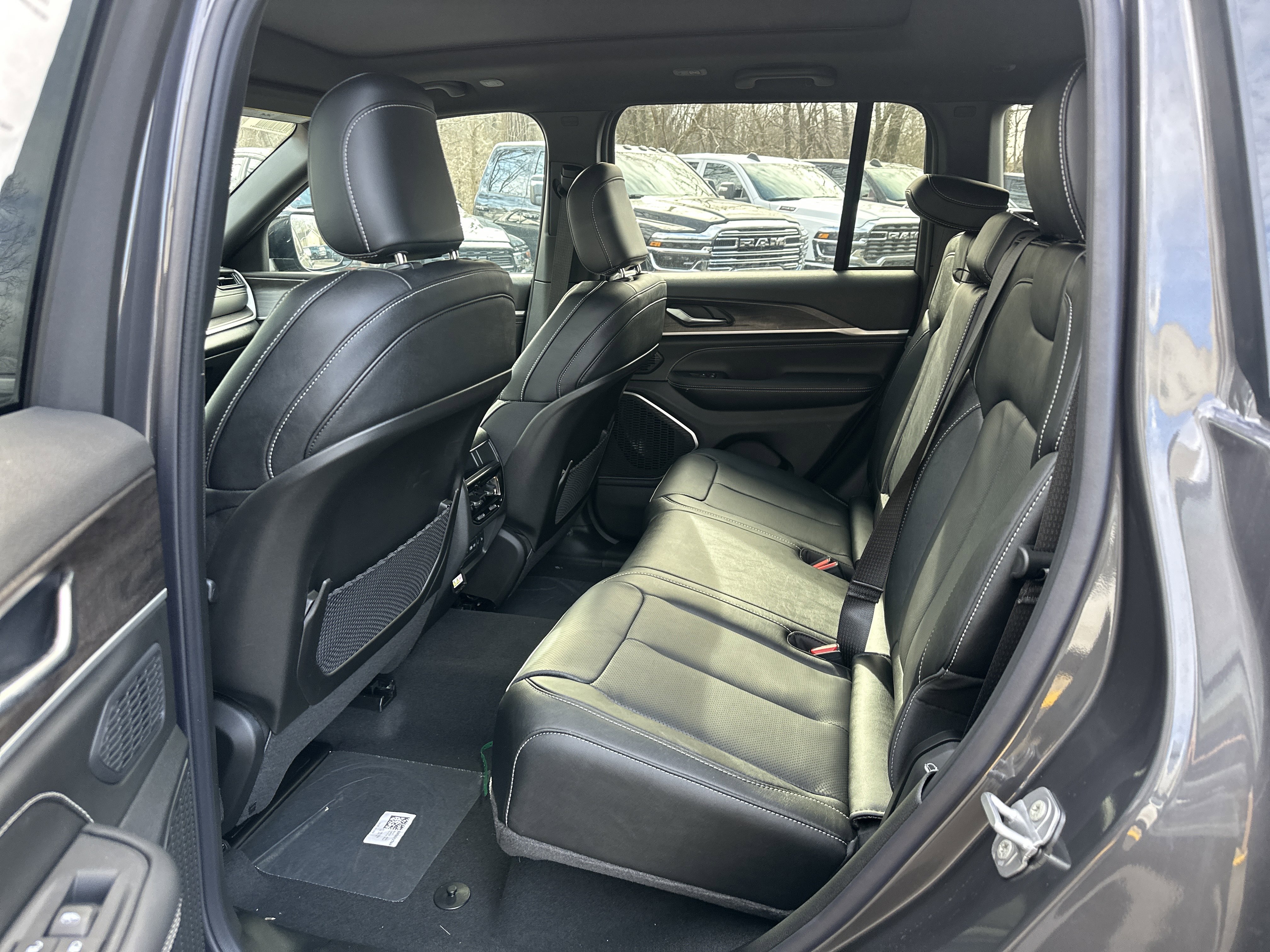 New 2026 Jeep Grand Cherokee Limited Reserve image 28