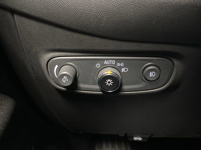 Used 2020 Chevrolet Equinox LT image 24