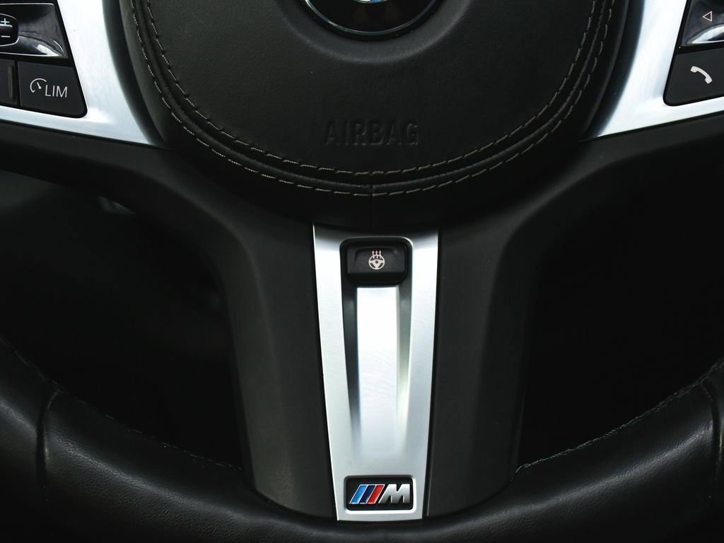 Used 2022 BMW X6 xDrive40i w/ Executive Package image 42