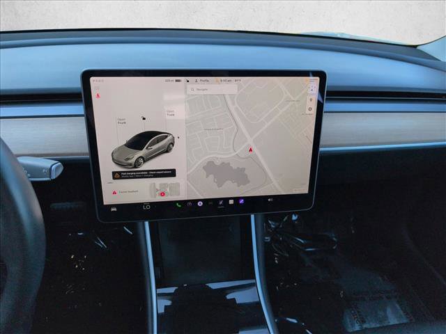 Used 2018 Tesla Model 3 Long Range image 14