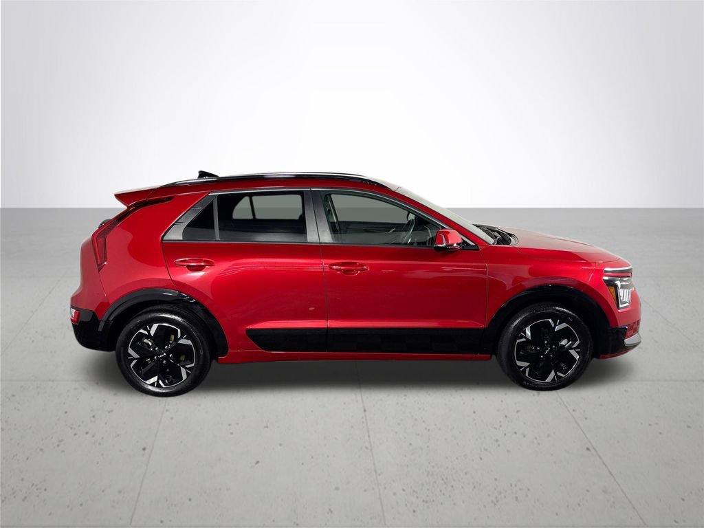 Used 2023 Kia Niro Wind w/ Wind Preserve Package FWD image 5