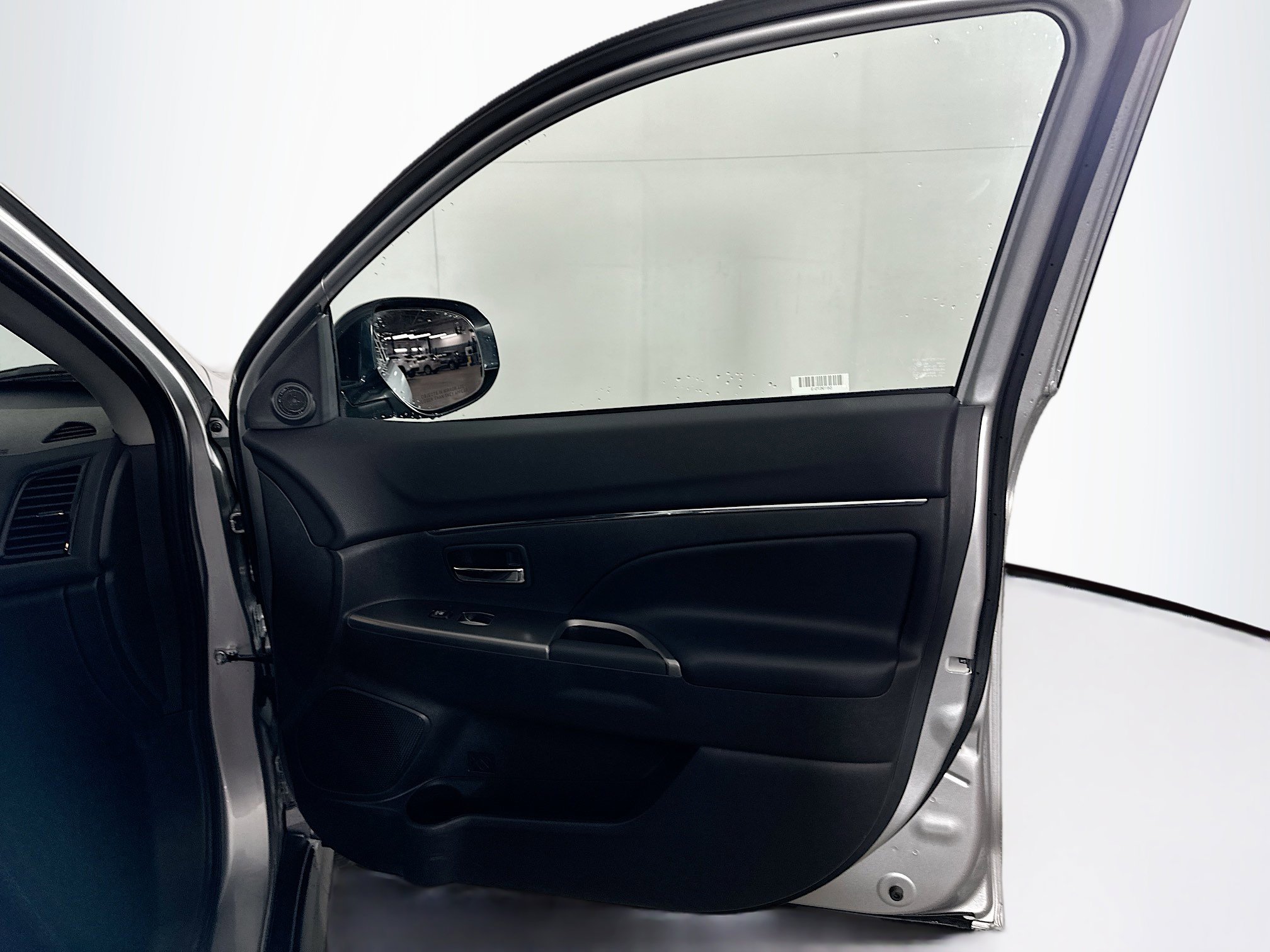 Used 2025 Mitsubishi Outlander Sport SE image 30