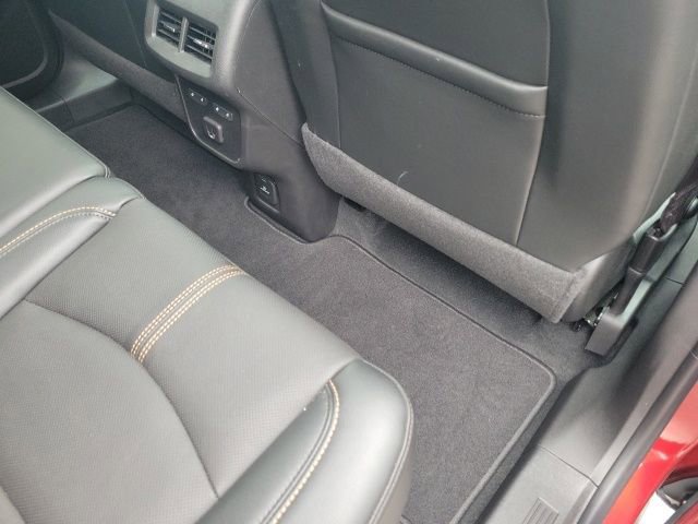 Certified 2023 Chevrolet Equinox Premier AWD/4WD image 21