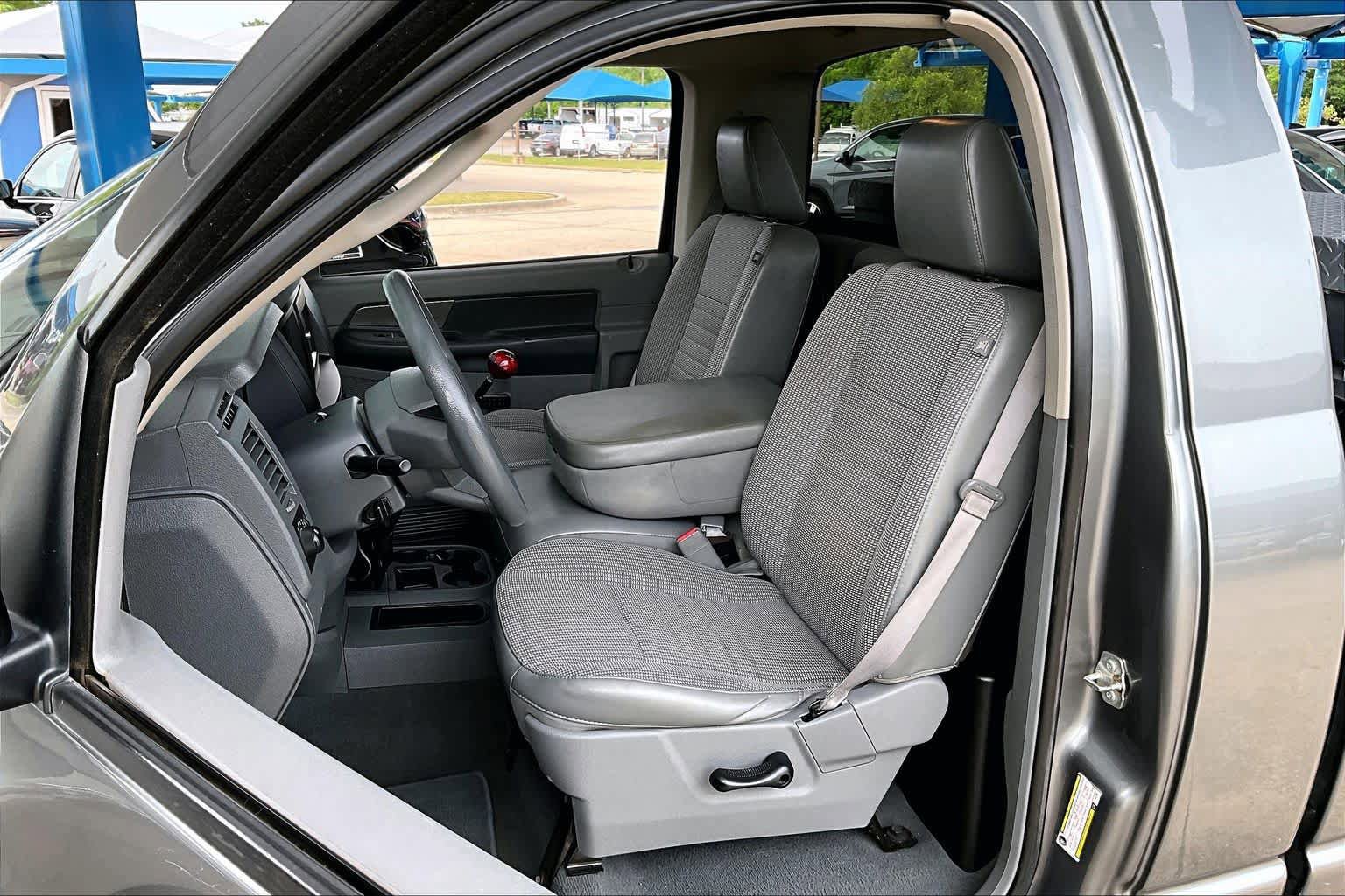 Used 2008 Dodge Ram 1500 Truck ST RWD image 6
