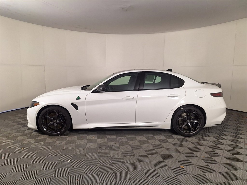 New 2024 Alfa Romeo Giulia Quadrifoglio image 7