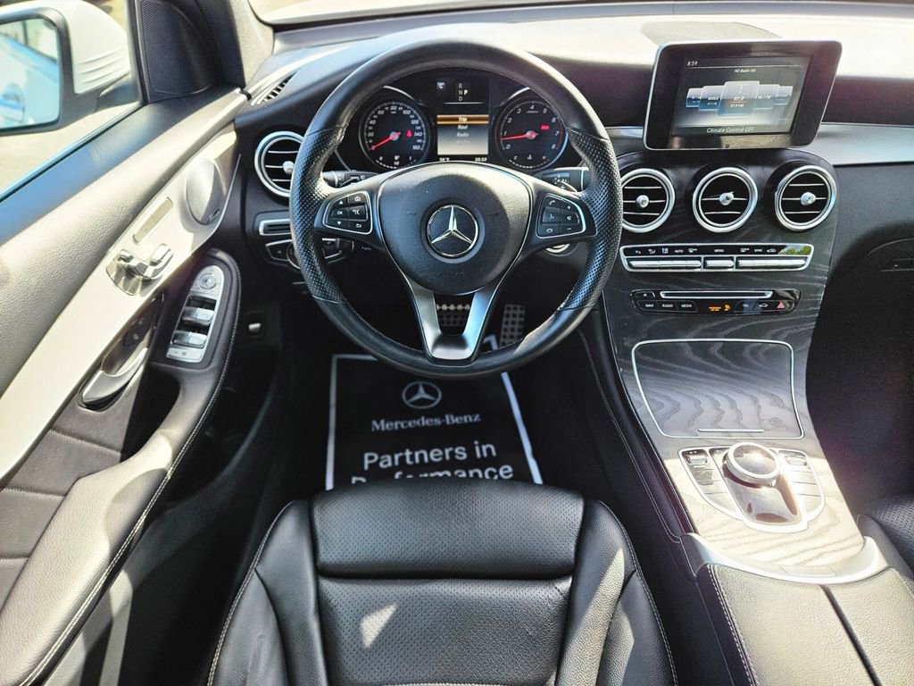Used 2019 Mercedes-Benz GLC 300 4MATIC image 13