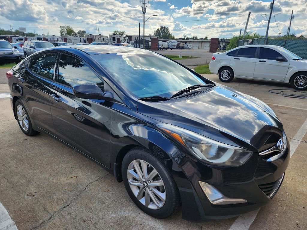 Used 2015 Hyundai Elantra SE w/ Option Group 02