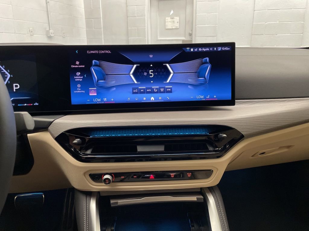 Used 2026 BMW 430i Convertible w/ M Sport Package image 12