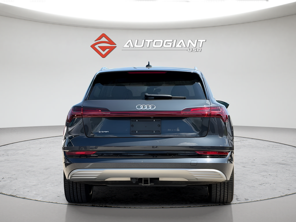 Used 2019 Audi e-tron Prestige w/ Prestige Package AWD/4WD image 6