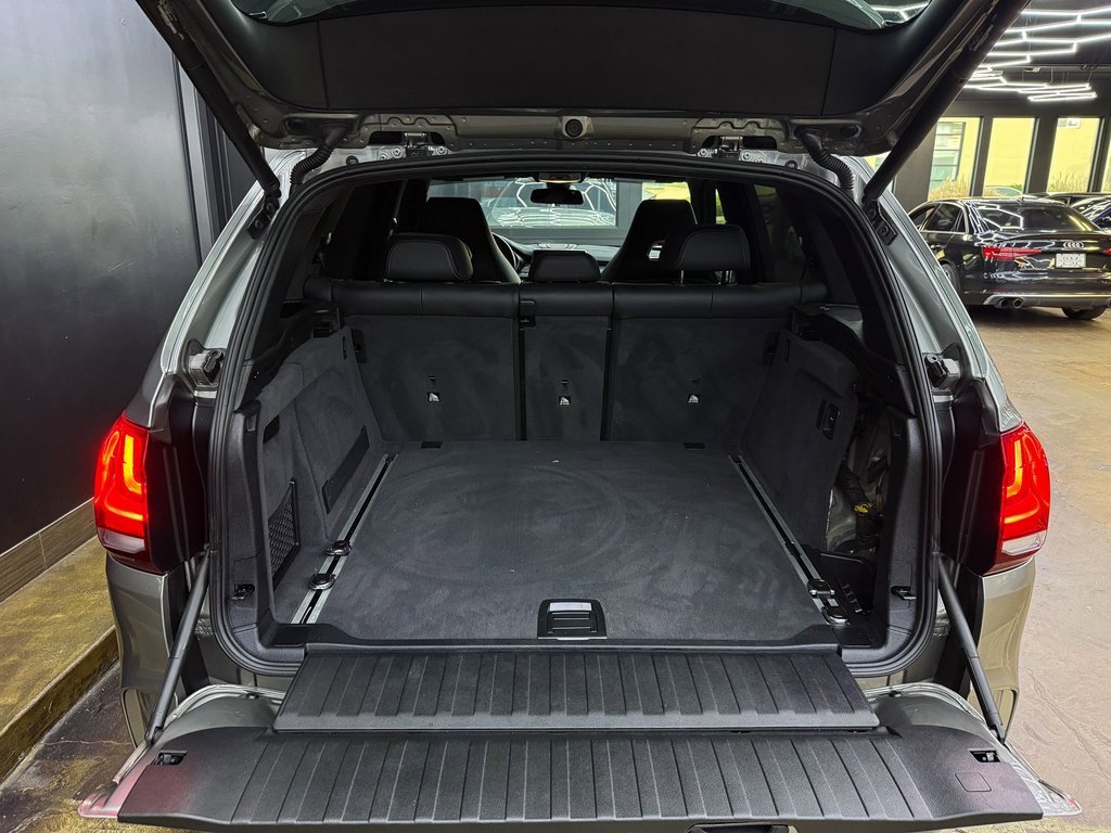 Used 2018 BMW X5 M w/ Executive Package image 29