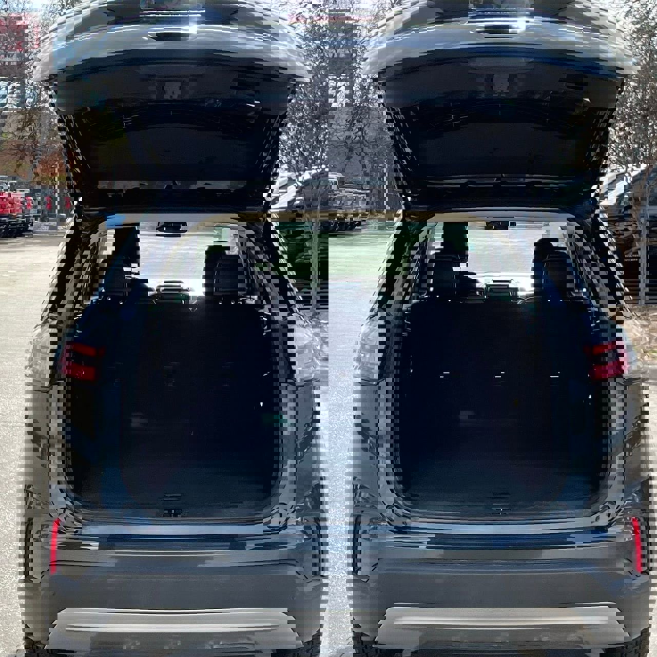 Used 2024 Ford Edge SEL image 25