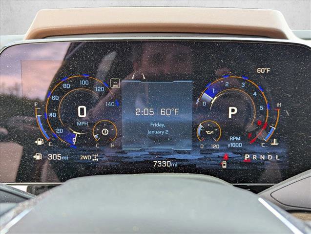 Used 2025 Chevrolet Suburban High Country image 6