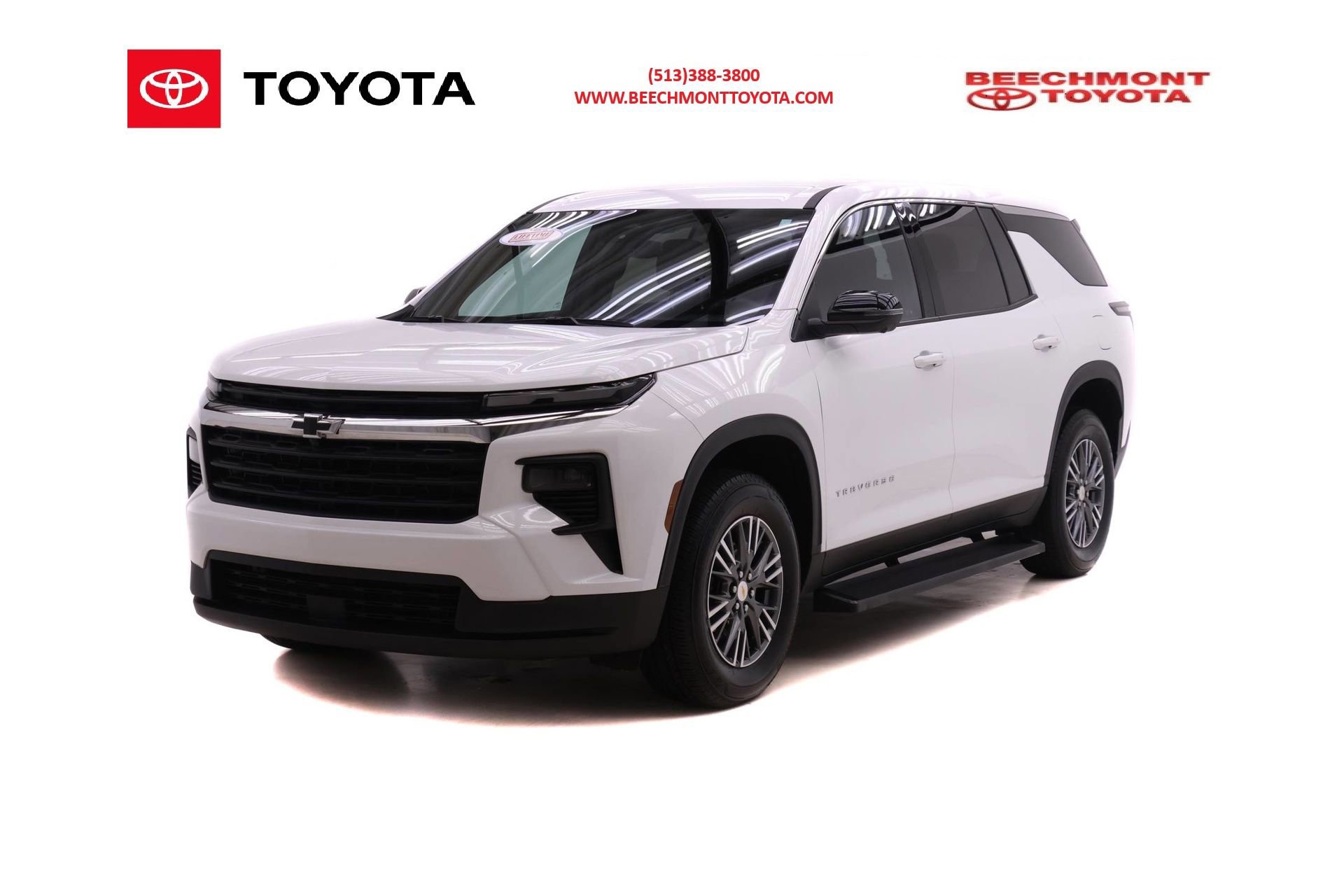 Used 2024 Chevrolet Traverse LS image 1