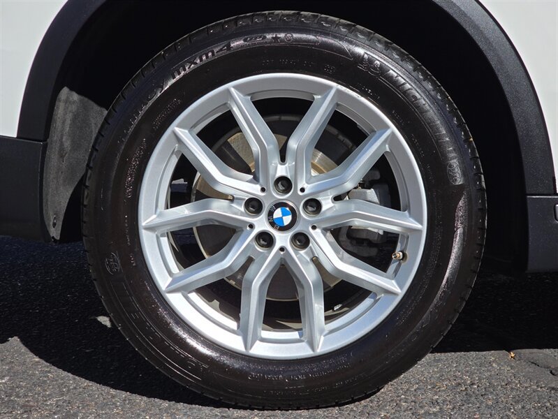 Used 2019 BMW X5 xDrive40i AWD/4WD image 40